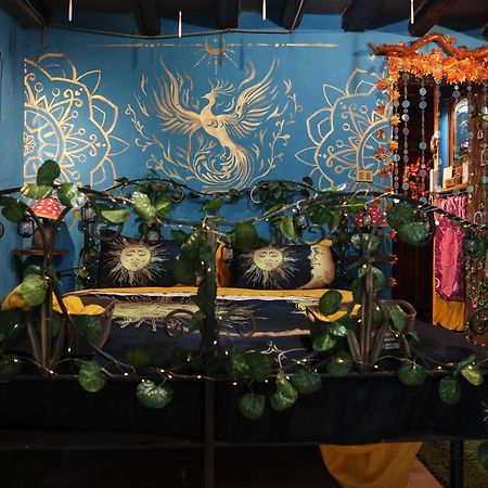 La Casa Di Strega Euphoria - Casa Vacanza Tra Arte E Magia Viterbo Eksteriør bilde
