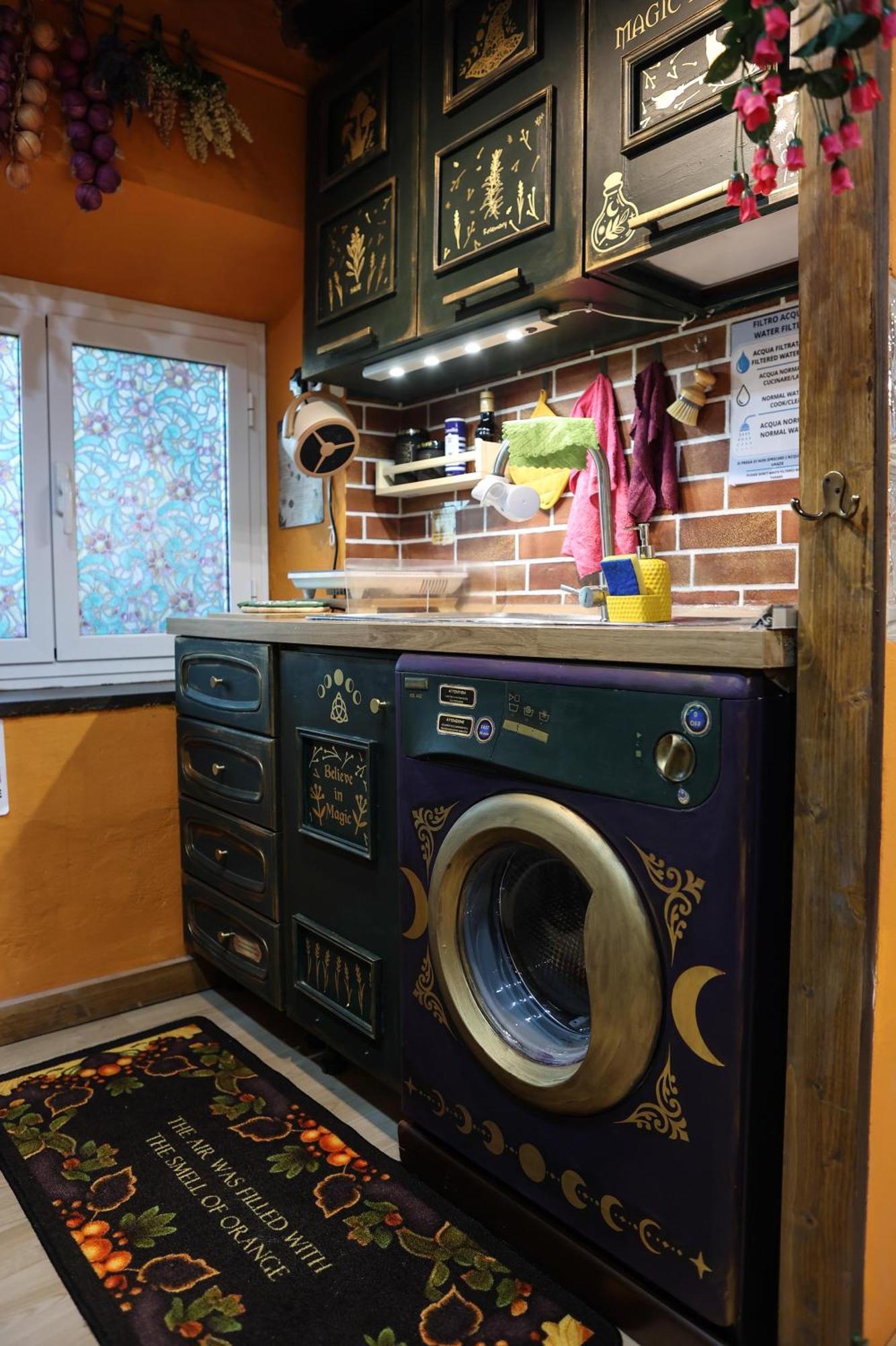 La Casa Di Strega Euphoria - Casa Vacanza Tra Arte E Magia Viterbo Eksteriør bilde