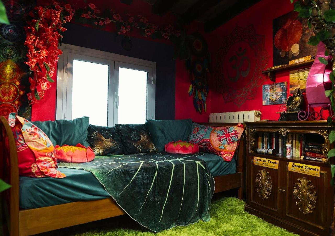 La Casa Di Strega Euphoria - Casa Vacanza Tra Arte E Magia Viterbo Eksteriør bilde